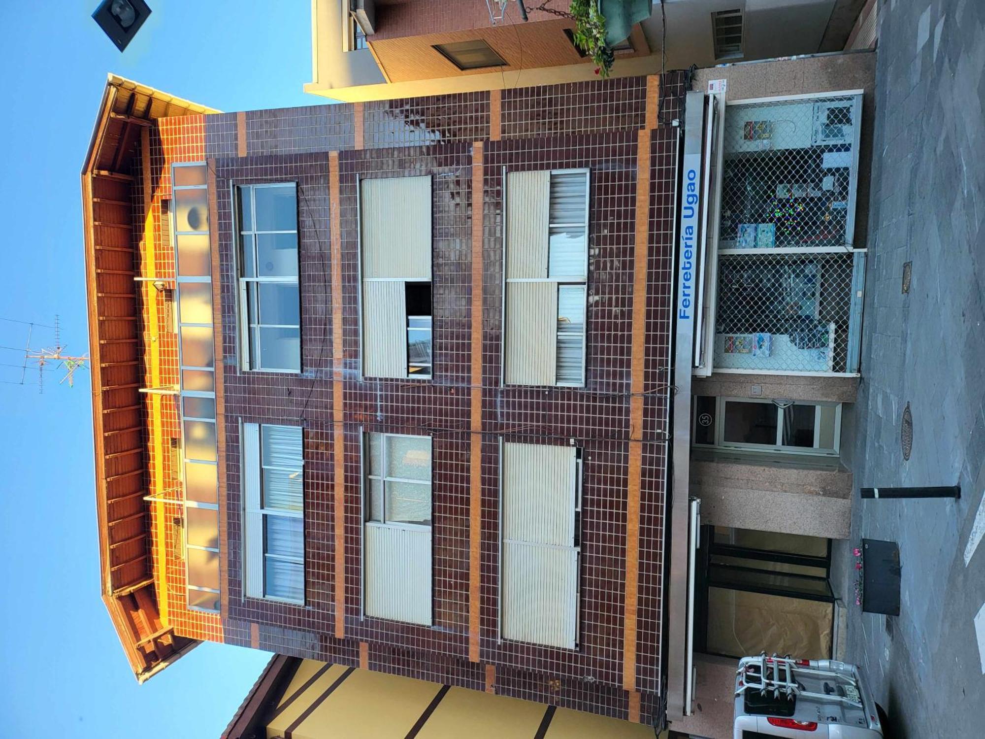 Piso Rio Nervion 15 Minutos Bilbao Apartment Ugao-Miraballes ภายนอก รูปภาพ