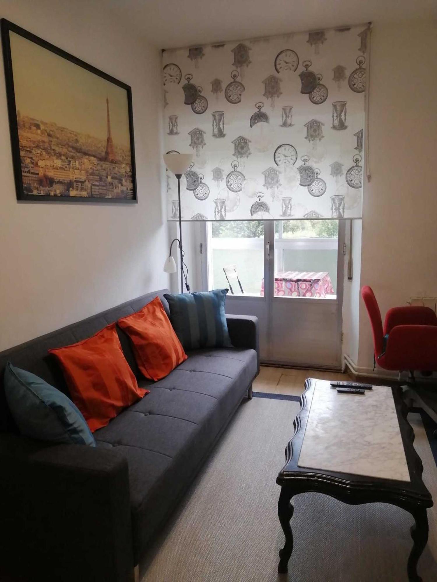 Piso Rio Nervion 15 Minutos Bilbao Apartment Ugao-Miraballes ภายนอก รูปภาพ